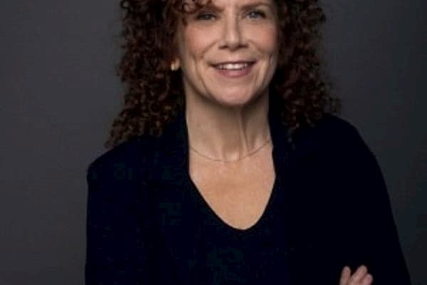 amy-stiller-1-600x400-1 Amy Stiller