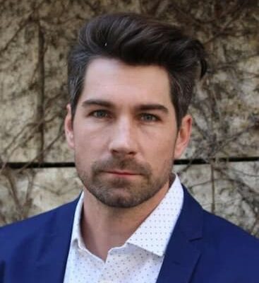 Dan Vickery Bio, Age, Family, Spouse, Designer, HGTV, Frozen in Time ...