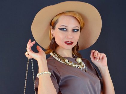 woman-6052269_960_720