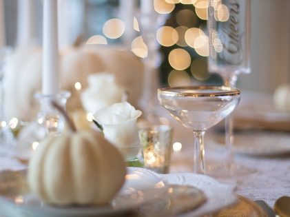 holiday-table-1926946_960_720