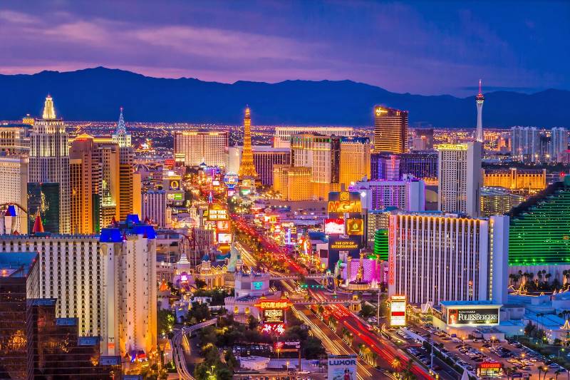 4 Tips For Getting The Best Accommodation in Las Vegas - Pinoria