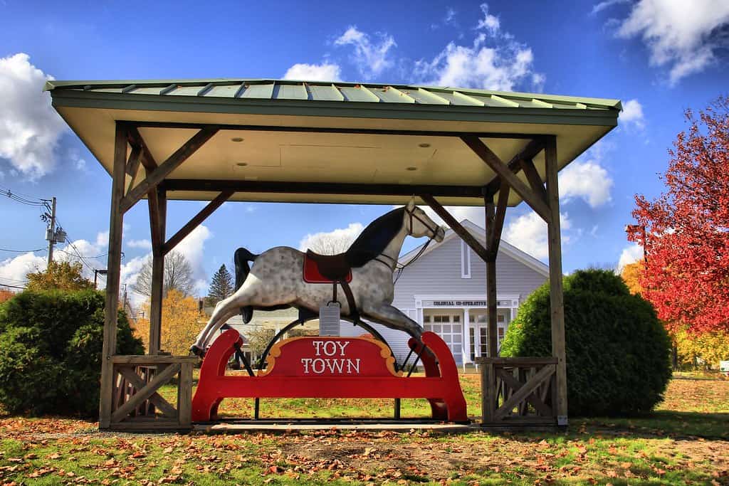 ccimage-14929375904_ea5de3a886_b Clyde II, Winchendon