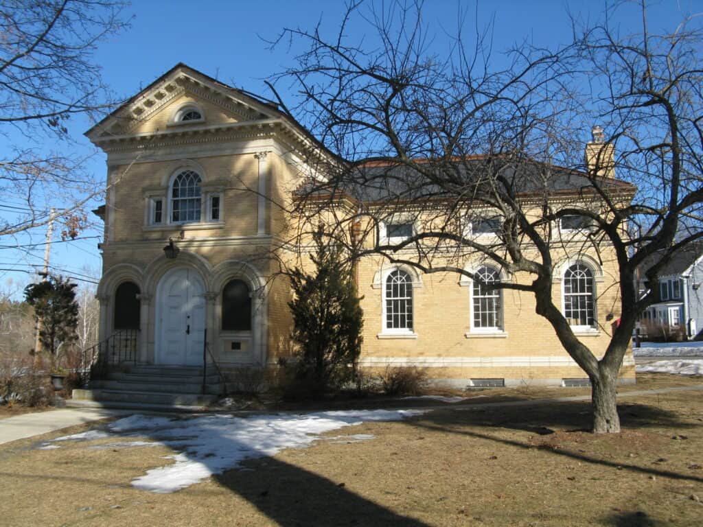 ccimage-houghton_memorial_building2c_littleton_ma-1024x768-1 Houghton Memorial Building