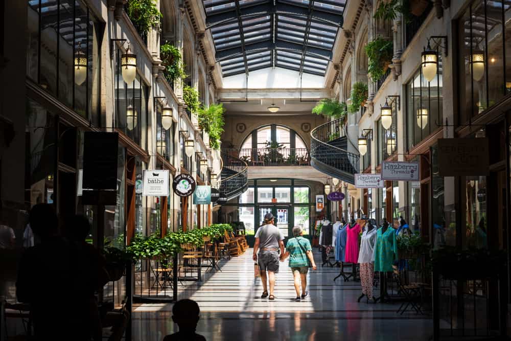 ccimage-shutterstock_1486852244 Shopping at the Grove Arcade