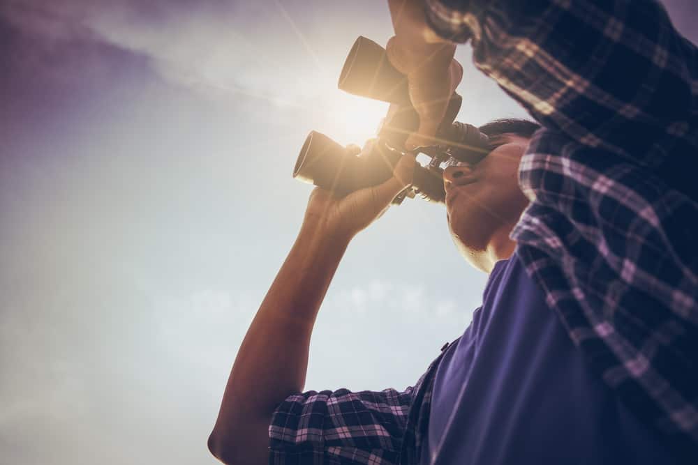 ccimage-shutterstock_536781592 Binocular